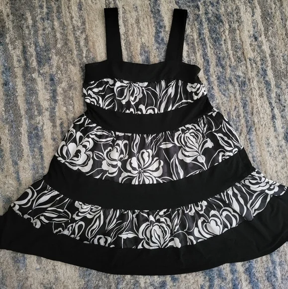 Elle Women's Small Casual Sun Dress - Picture 1 of 5